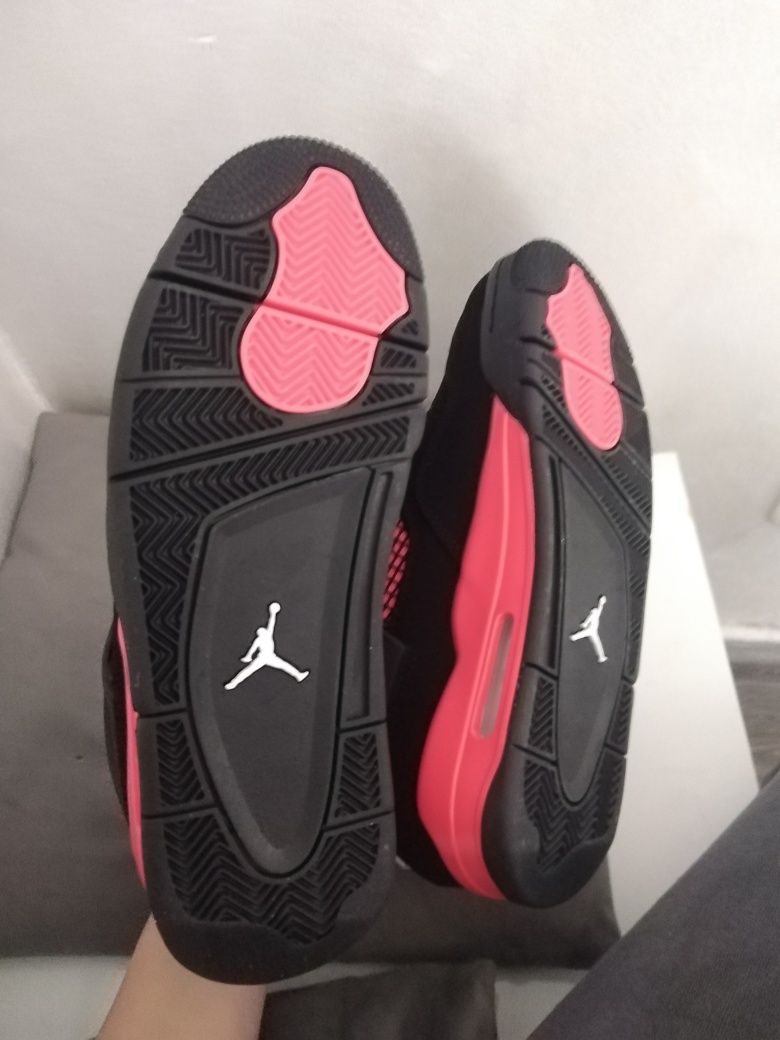 Jordan 4 Red tunder noi