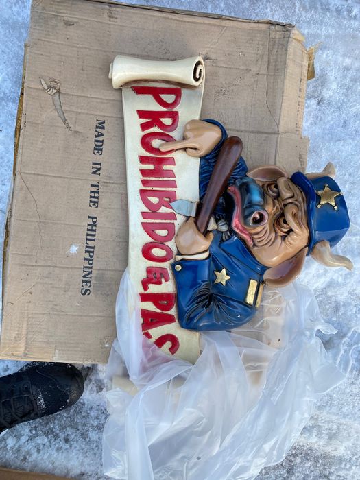 Placă cu fumatul interzis și intrarea oprita