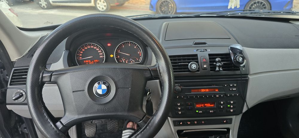 Vând BMW X3, an 2005