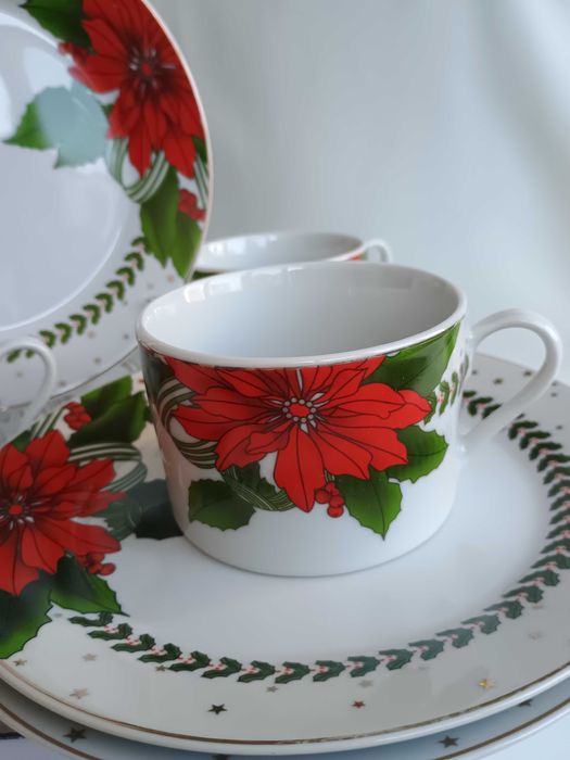 Порцеланов Коледен винтидж сет за чай или кафе