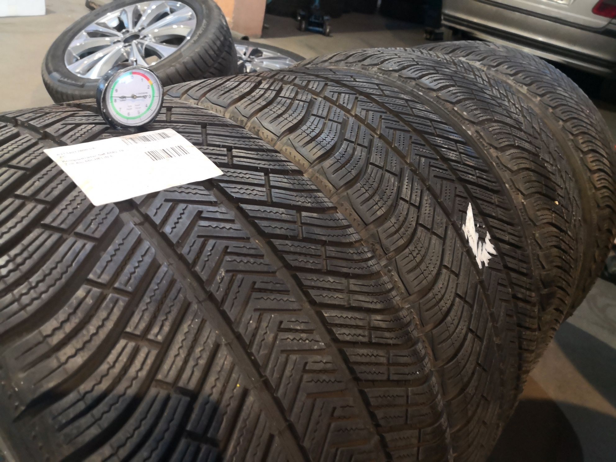 265 40 19 цола задни 295 35 19 спорт пакет гуми Michelin