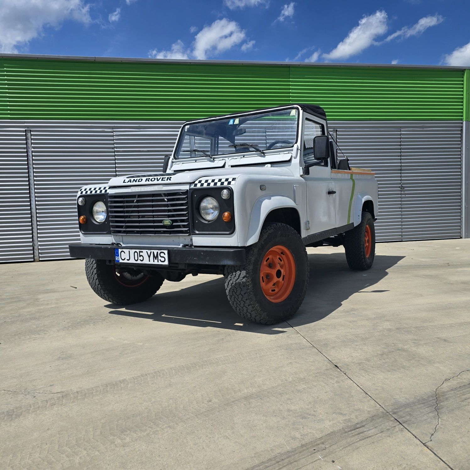 Vand Land Rover Defender 110,factură,variante,barca,auto, tractor,duba
