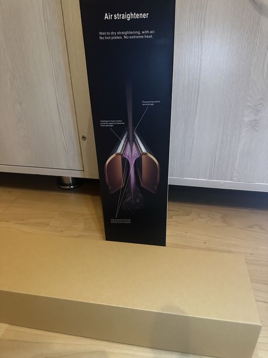 Uscator de par-air straighter-nou in cutie