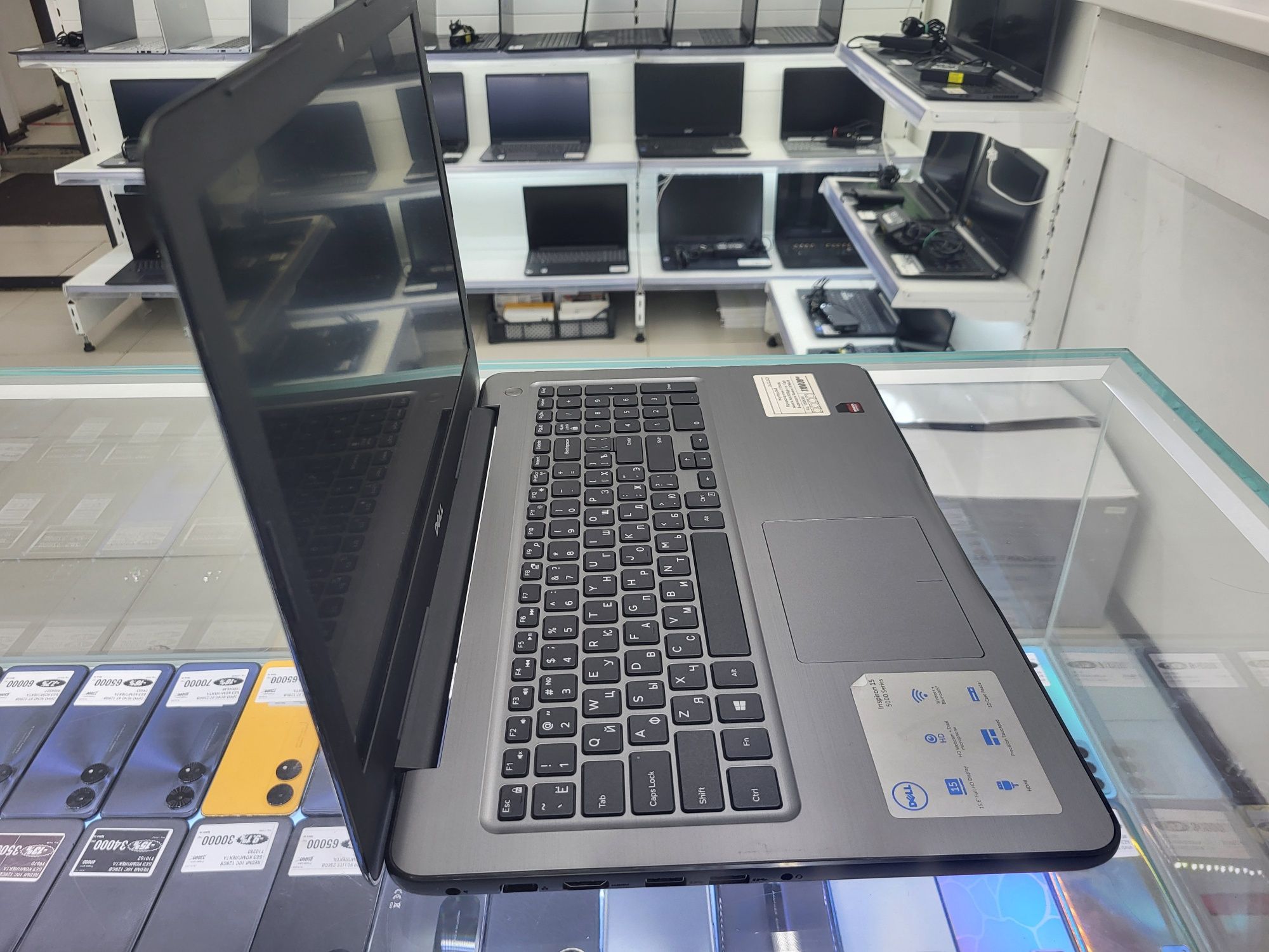 Ноутбук Dell core i7 7500U hdd1000gb озу 12гб R7M445 рассрочка