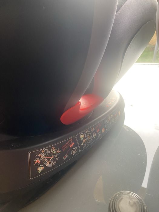 Vind doua scaune auto chicco in stare foarte buna