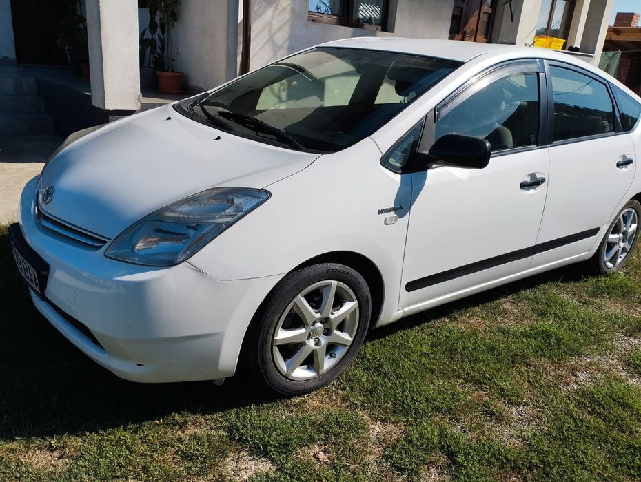 Vând Toyota Prius. Anul 2008