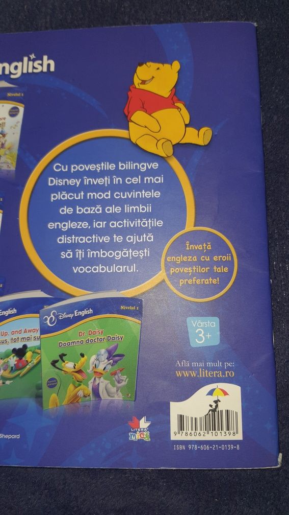 Carte bilingva Winnie