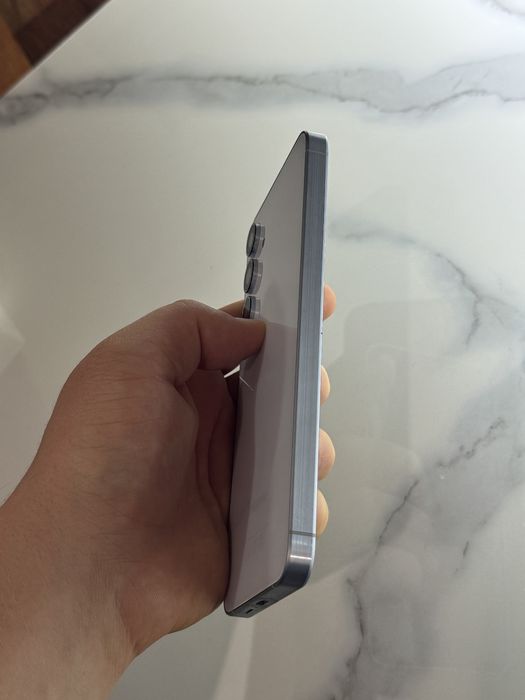 Samsung A55 ideal Srochni sotiladi