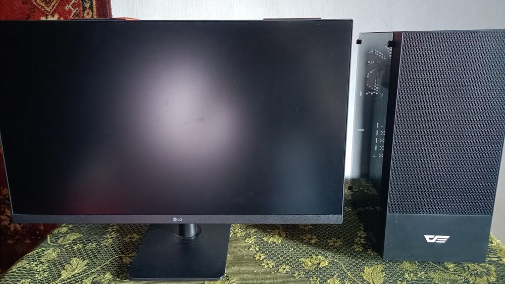 компьютер с монитором