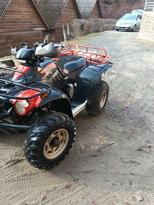 Vând ATV linhai 300