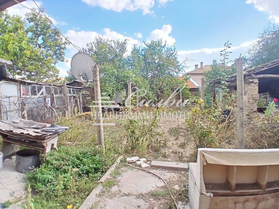 ТУХЛЕНА къща - кв.Добруджански!