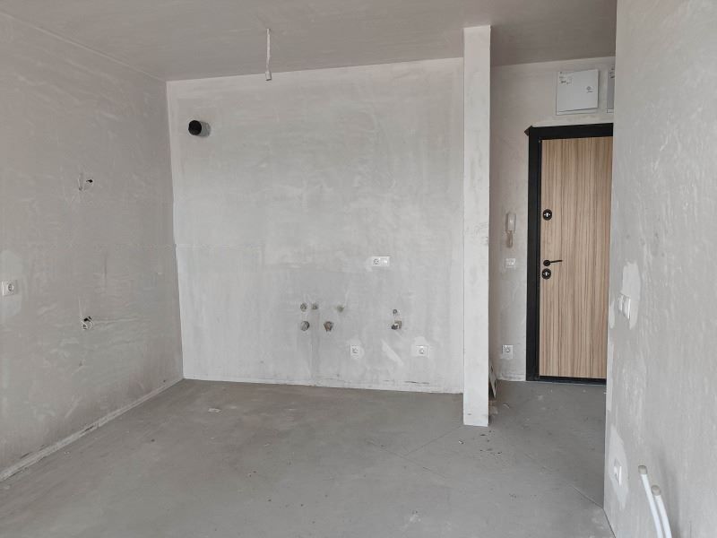 Продава се Двустаен апартамент в София, Сердика - 69 кв.м за 2493 €/кв.м - Снимка #1