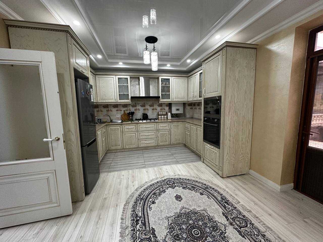Шикарный ДОМ ! Амир Темур Махалля 4 соток Мирзо Улугбекский район