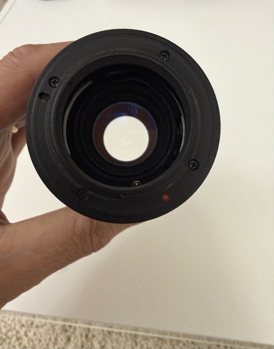 Obiectiv fujinon 135 mm f1: 3.5  este un teleobictiv fujifilm