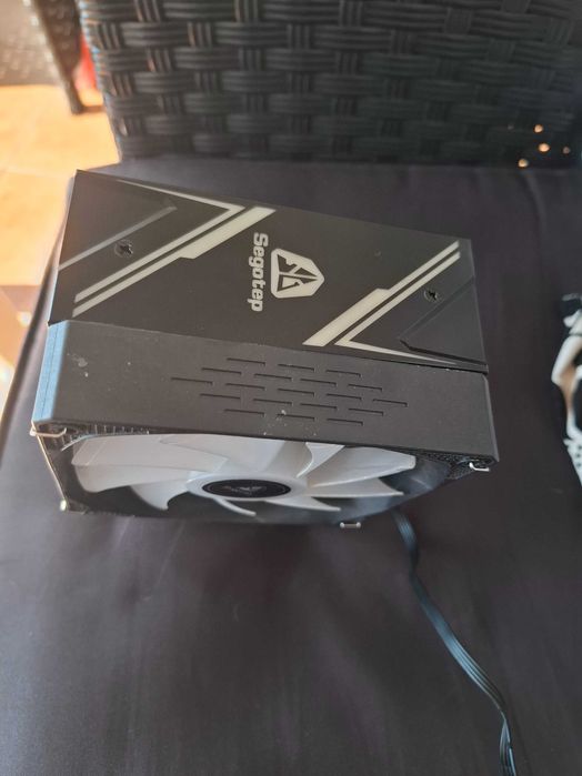 Ryzen 7 ,cooler segotep,16gb RAM,sursa 600w