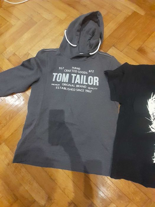 Hanorac și tricou marime M