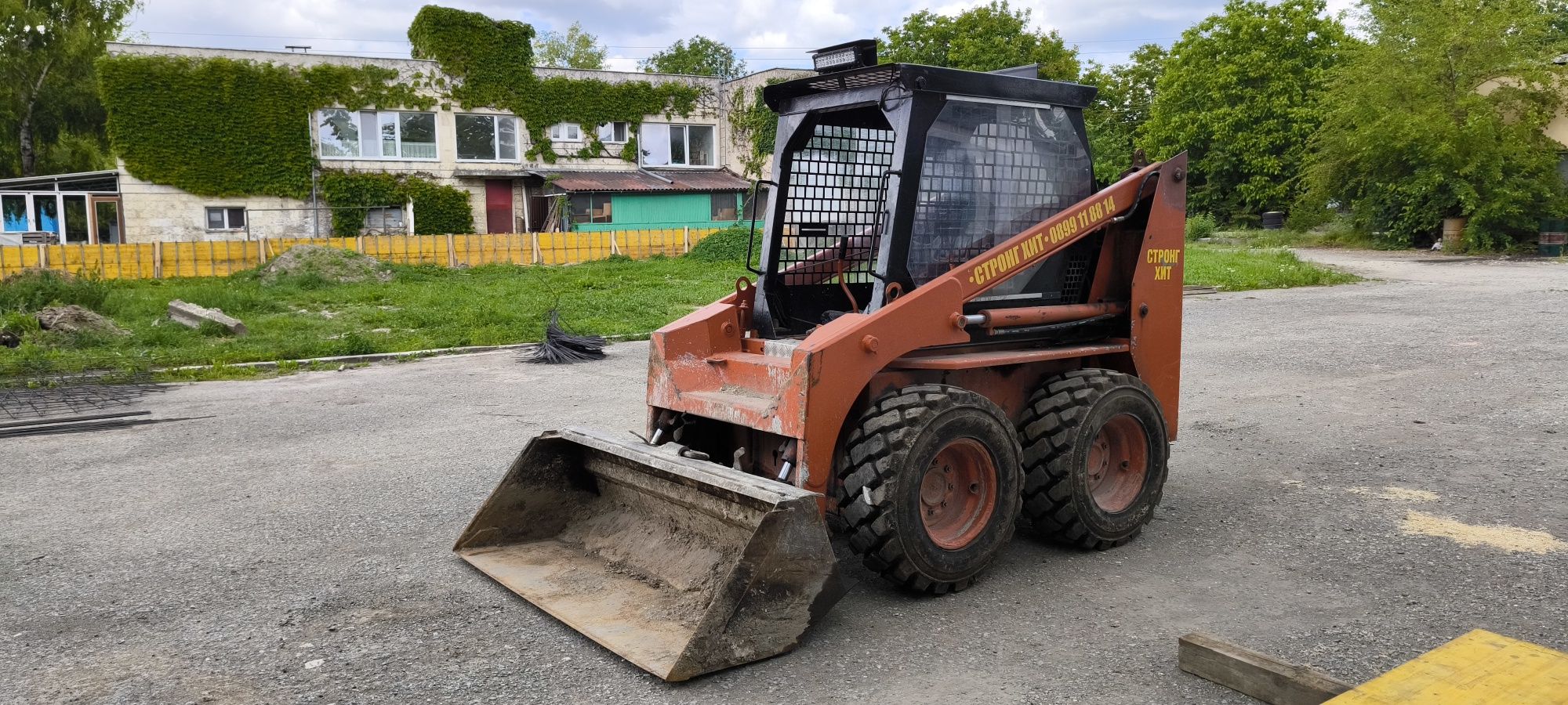 Челен товарач Thomas М55 173