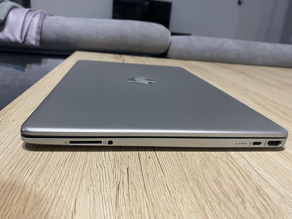 Vand laptop Hp URGENT!