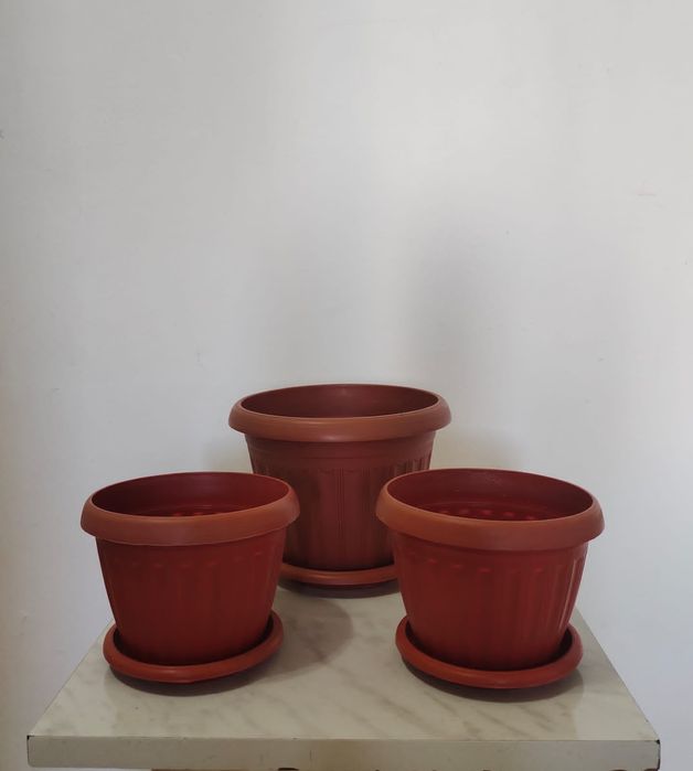 Продам цветочные горшки- 300 тенге