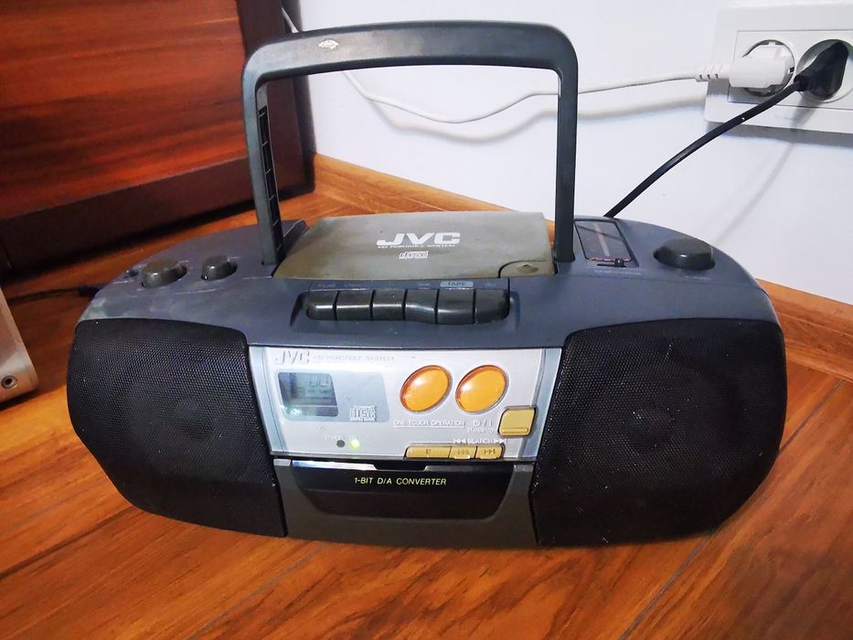 Radiocasetofon JVC