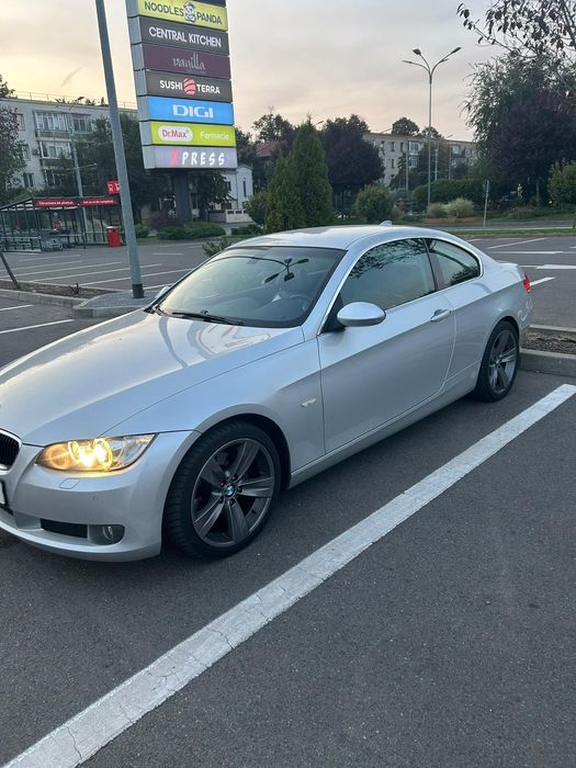 Vând BMW 320d E92