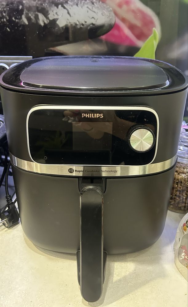 Уред за здравословно готвене Philips HD9880/90 AirFryer