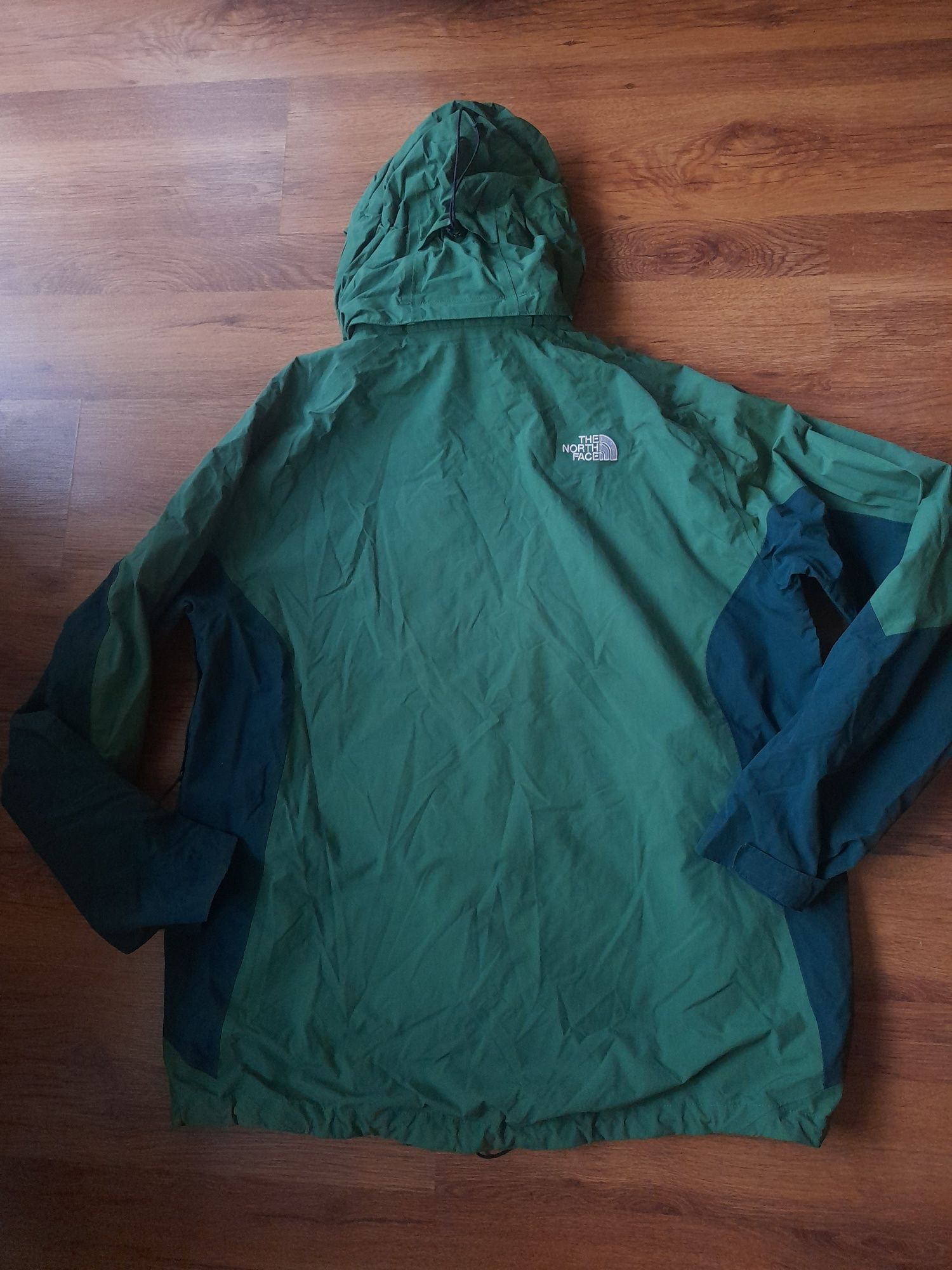 The north face Hyvent мъжко яке 2XL размер.