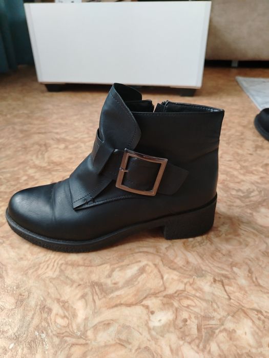 Продам сапоги осенние