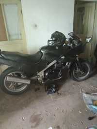 Schimb motocicleta Kawasaki ninja gpz 500 s