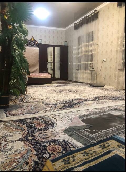 Ховли сотилади 10 сотох шахарда жойлашган хужатлари 100% без агентства