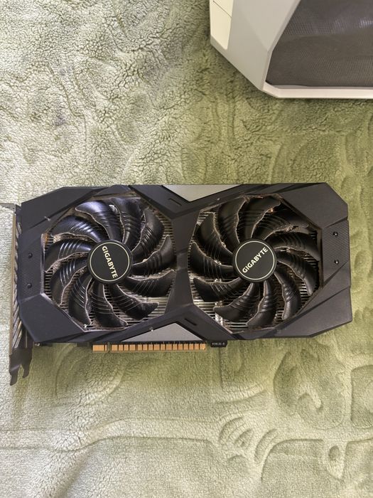 Placa de baza z490 ud cu i5 10400 si placa video gtx 1650super