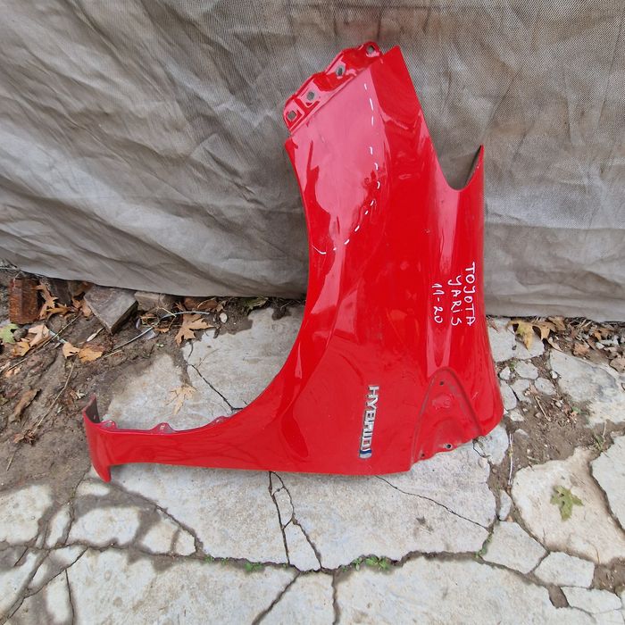 Toyota Yaris 11-20 ляв калник