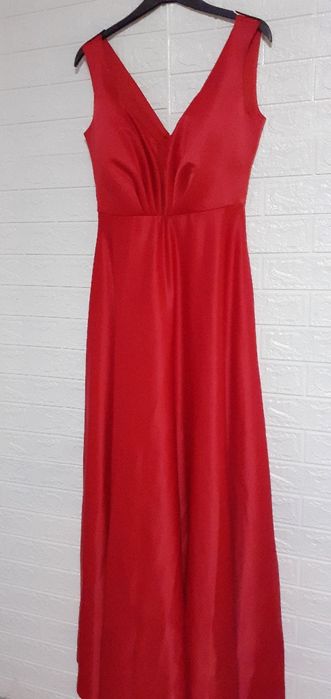 rochie roșie de seara