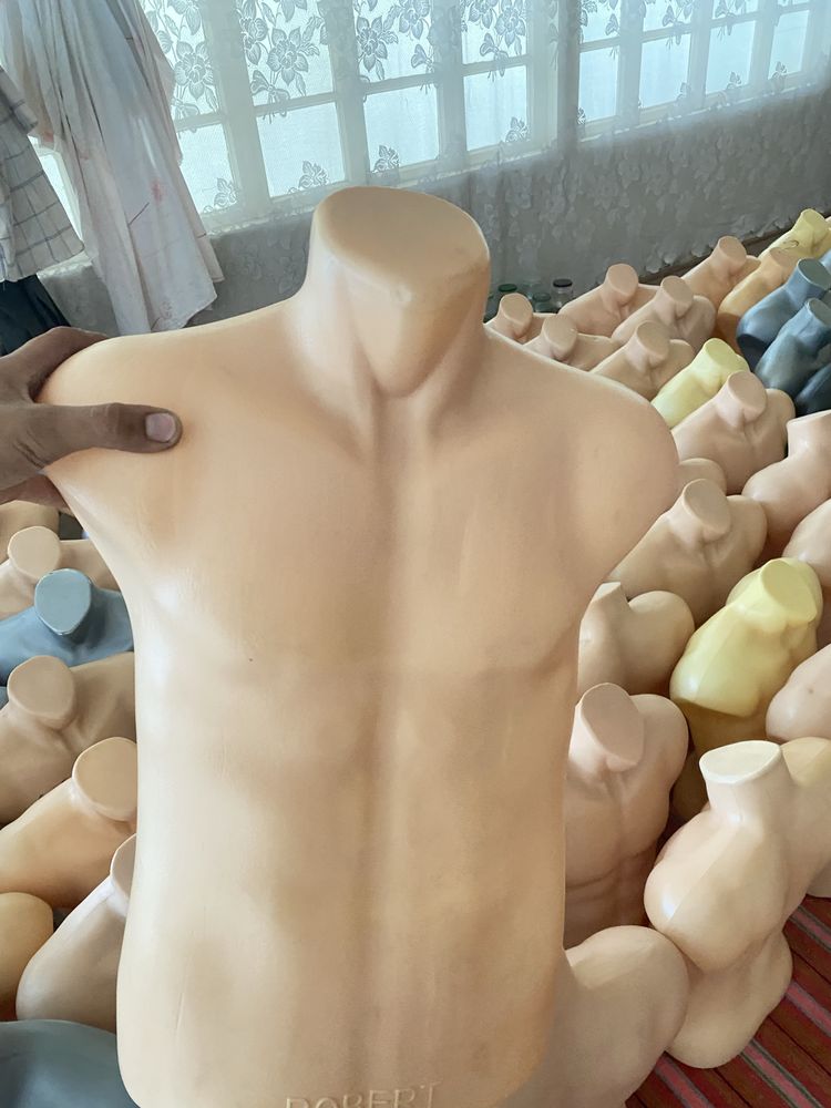 maniken  sotiladi