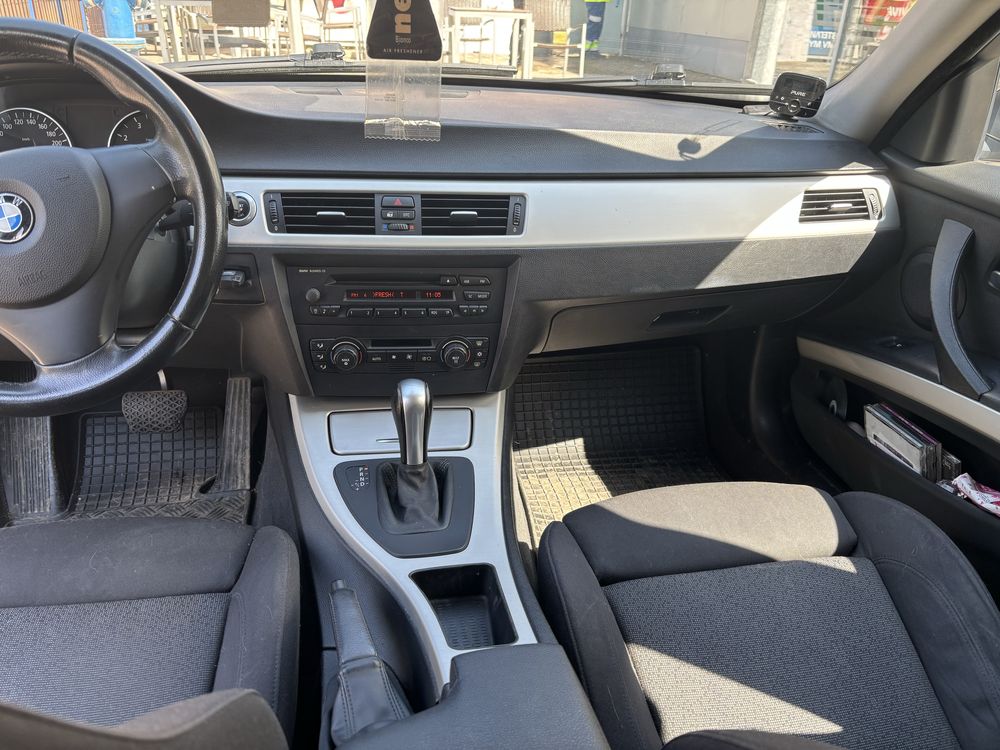 Продавам BMW 325