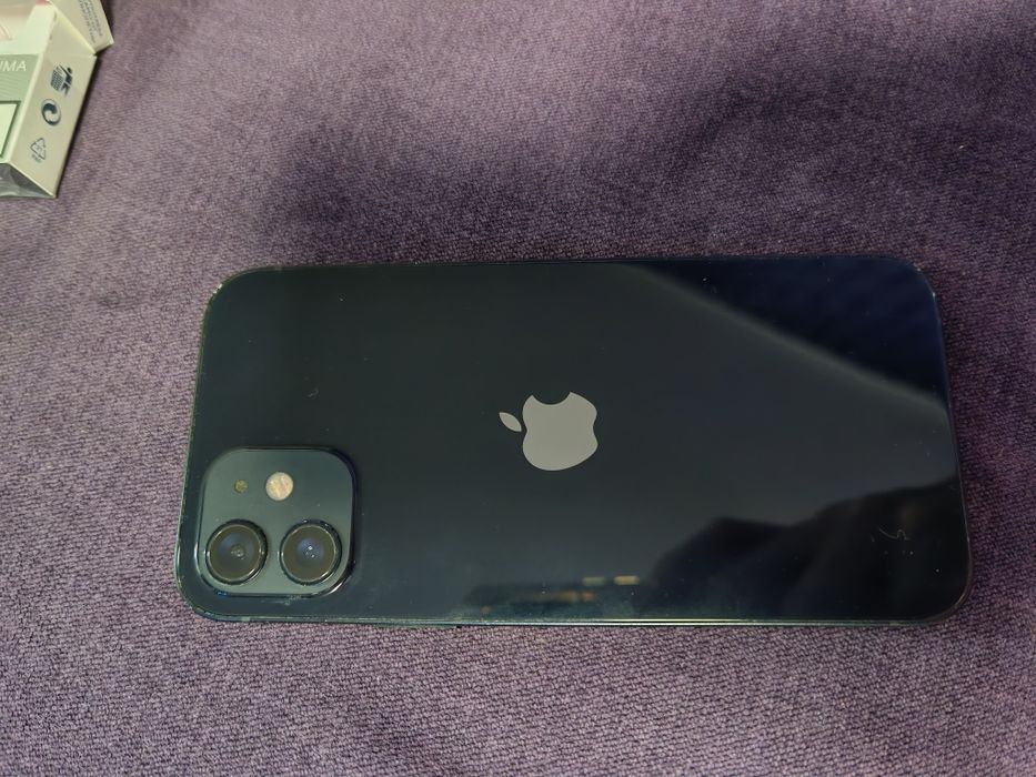 iPhone 12 Black 64 GB