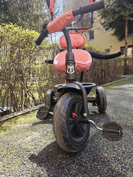 Vând tricicleta copii