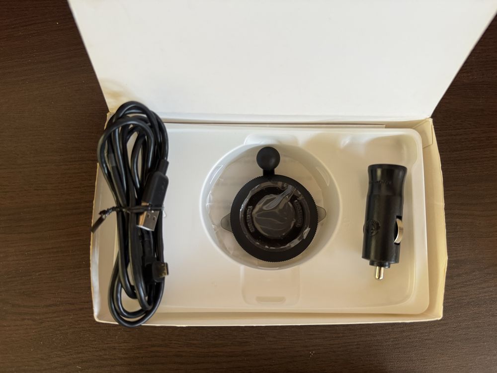 Продавам GPS навигация TomTom GO Classic 6”