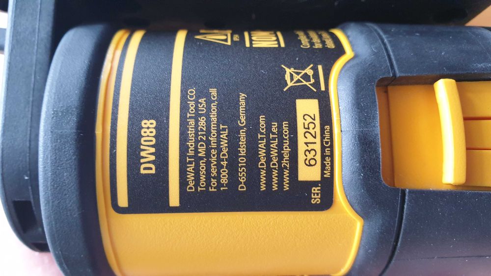 Dewalt dw088 линеен лазерен нивелир червен 50m