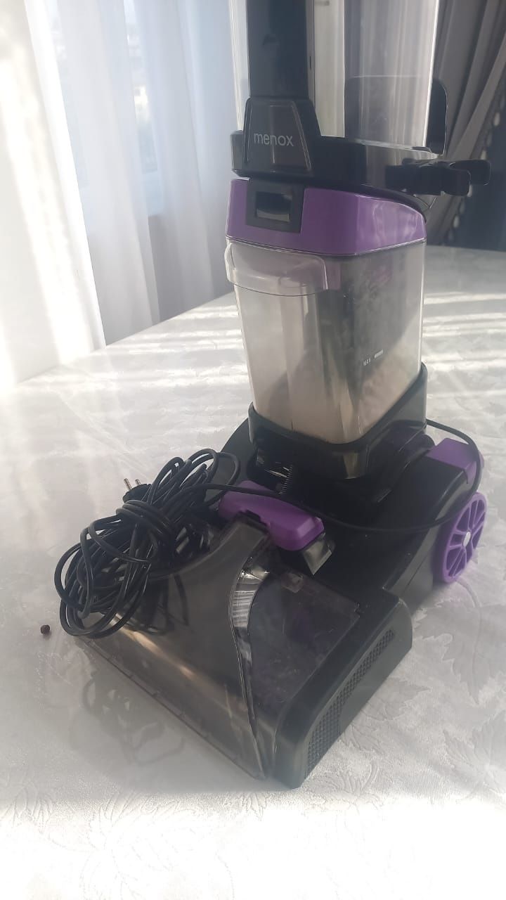 Продам пылесос, хороший