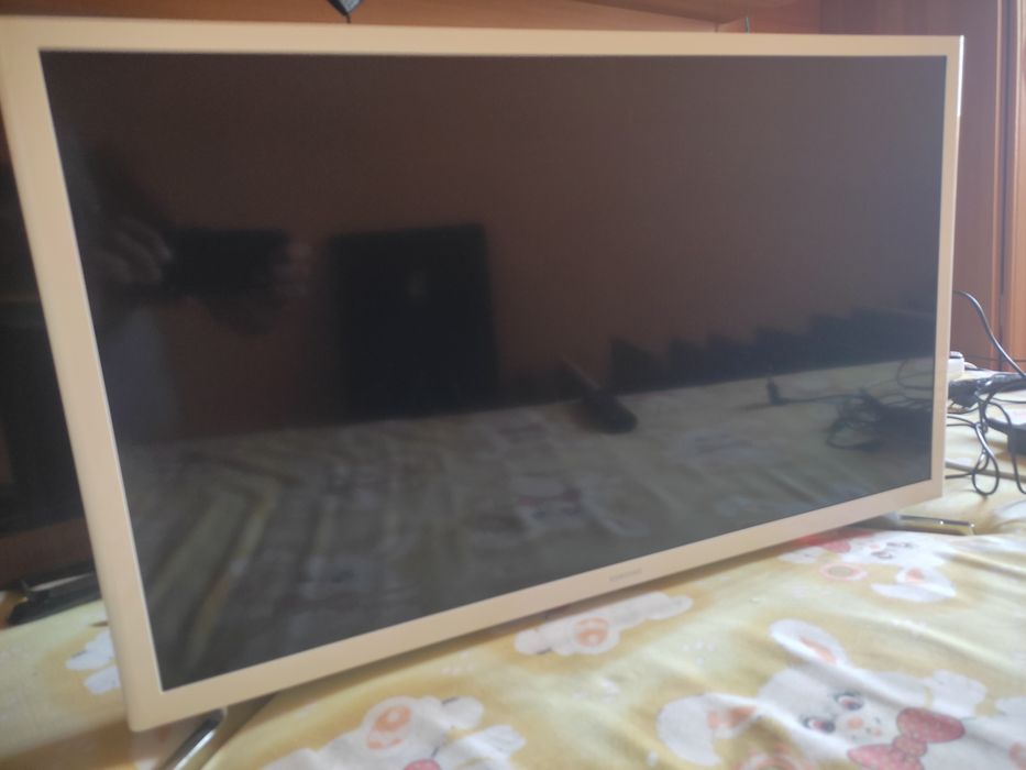 Tv smart led Samsung  diagonala 81cm.