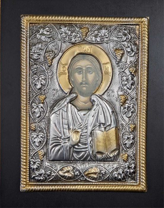 Icoana pe suport de lemn