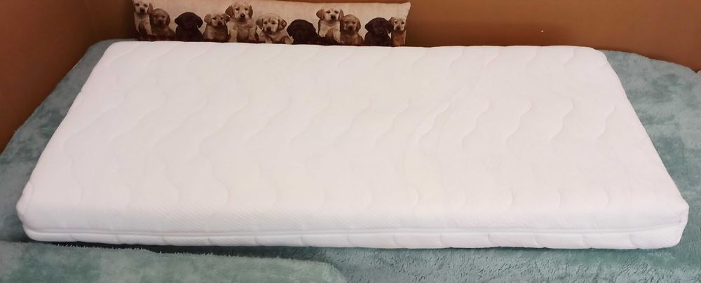 Детски матрак, 140х65см, естествен латекс