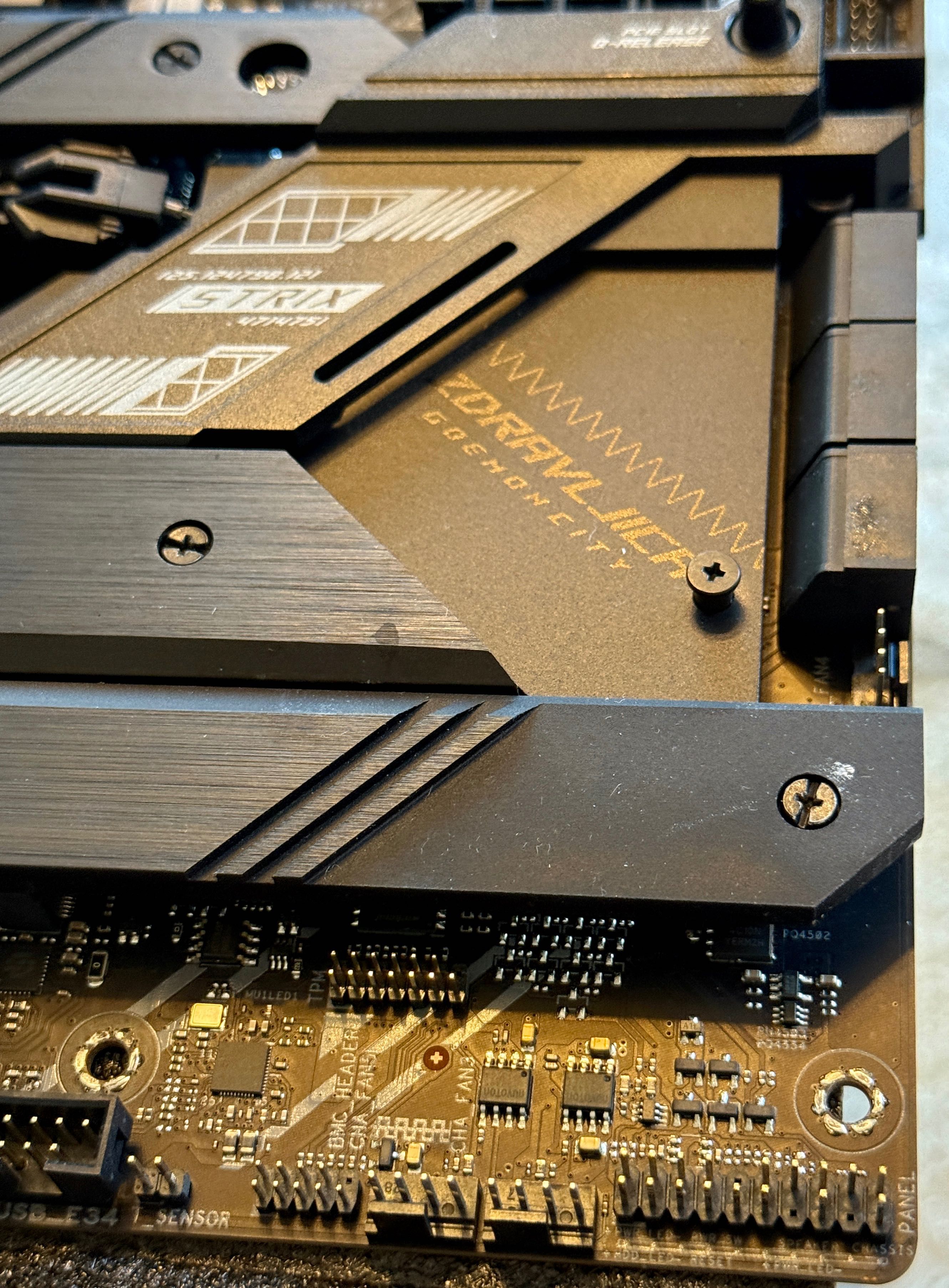 Дънна Платка ASUS ROG Swift Z690-F