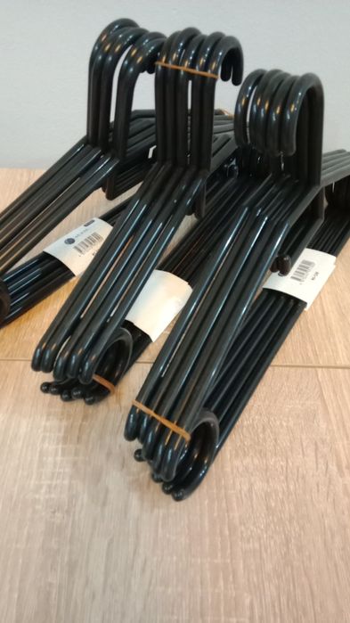 Вешалки новые, цена за единицу