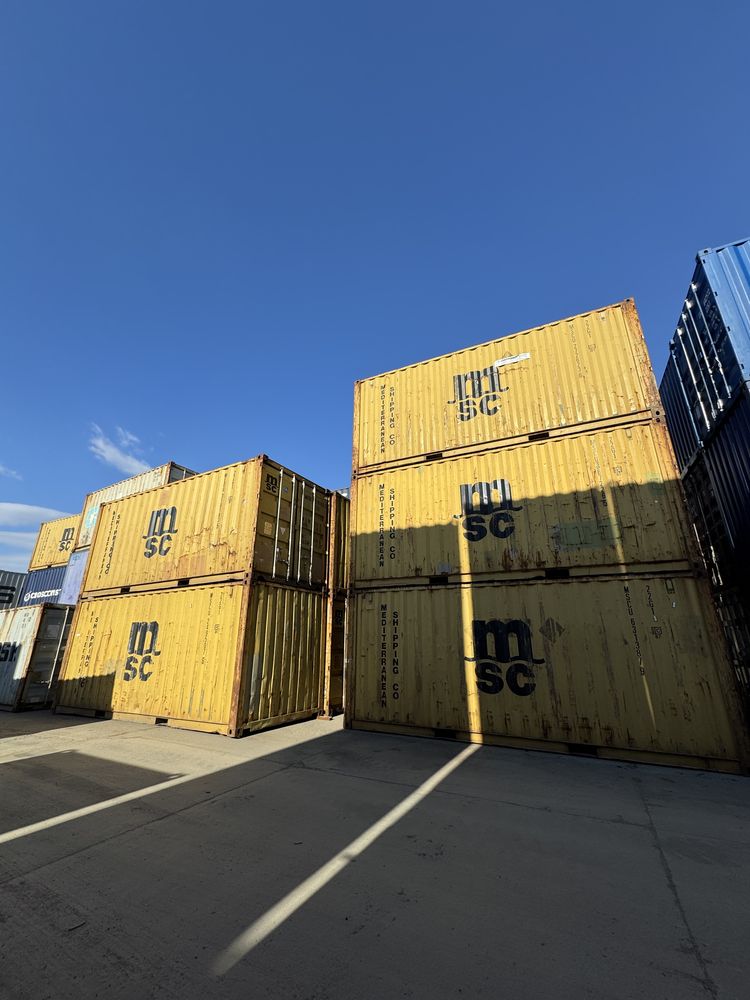 Container Maritim