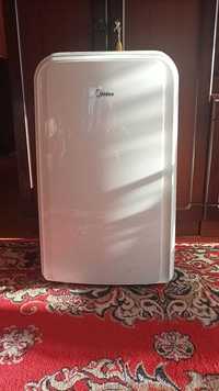 Мобильный кондиционер Midea MPPD-12HRN1