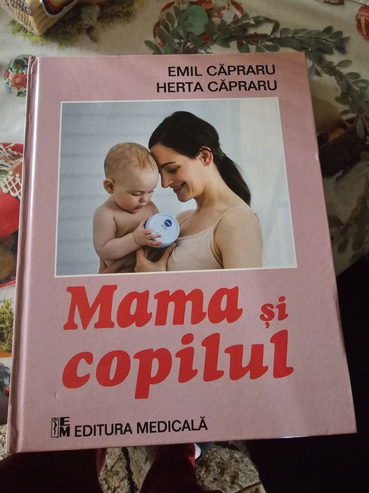 Carte mama si copilul