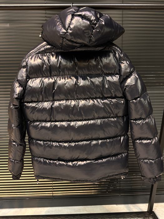 Geaca M.o.n.c.l.e.r cu NFC