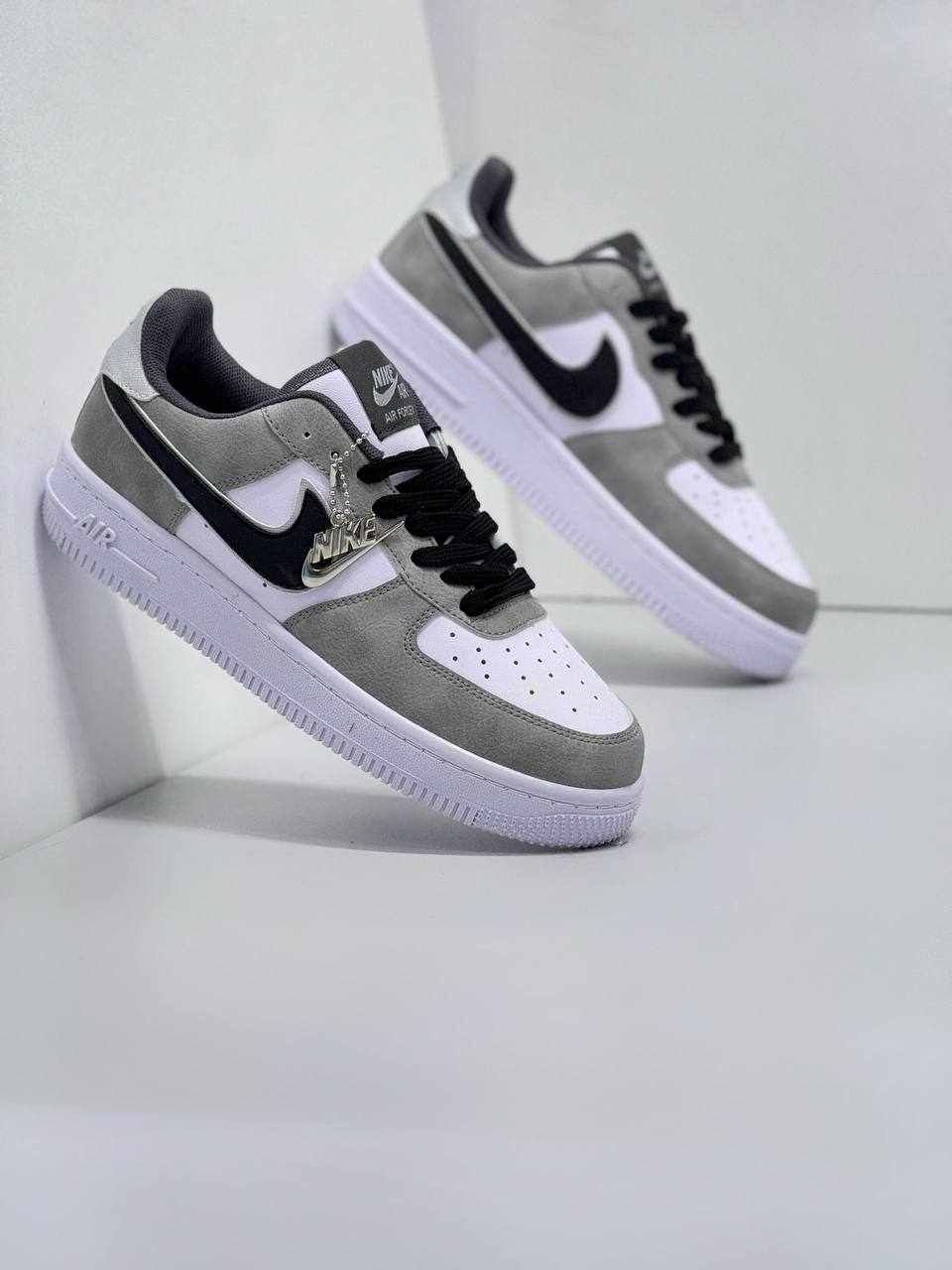 Мъжки маратонки Nike Air Force 1 – бяло, сиво и черно